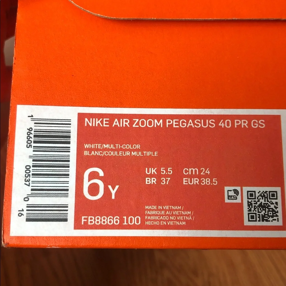 NIKE AIR ZOOM PEGASUS 40 PR GS